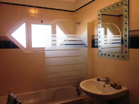 Apartamento T1 em Manta Rota para arrendamento de Outubro a Maio.