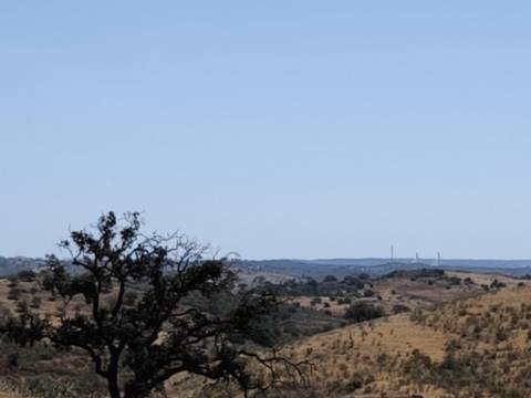 TERRENO COM 15.880 M2 - COM ÁGUA - COM APOIO AGRÍCOLA - ALTURA - CASTRO MARIM - ALGARVE