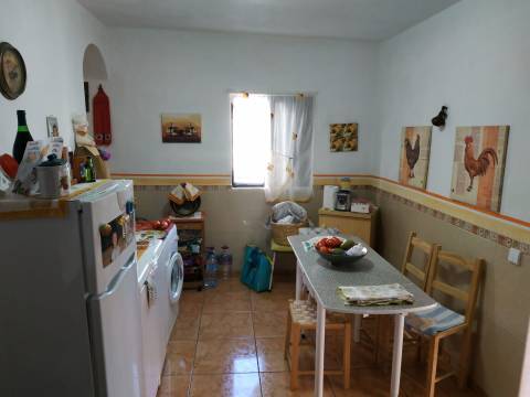 MORADIA V3 COM GARAGEM VINHA EIRA E TERRENO COM 2100 m2 - NA ALDEIA DA CORTE DO GAGO - CASTRO MARIM - ALGARVE