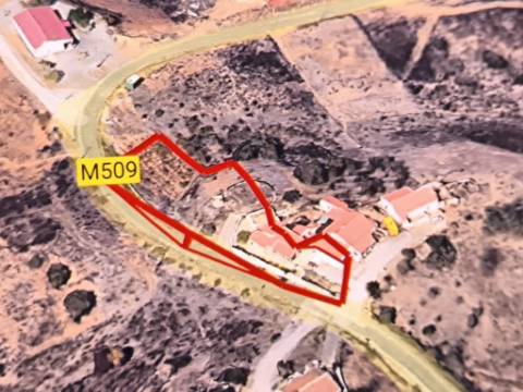 MORADIA V3 COM GARAGEM VINHA EIRA E TERRENO COM 2100 m2 - NA ALDEIA DA CORTE DO GAGO - CASTRO MARIM - ALGARVE