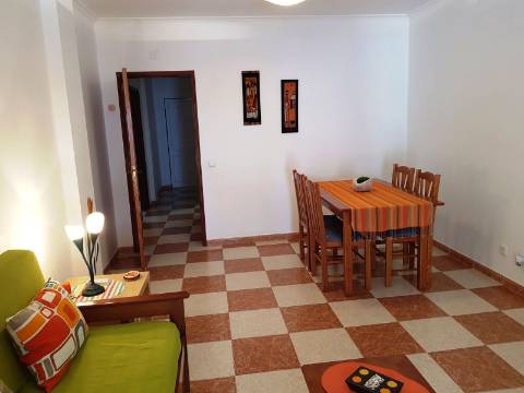 Apartamento T1 + 1 em Altura - Alagoa