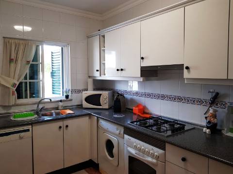 Apartamento T1 + 1 em Altura - Alagoa