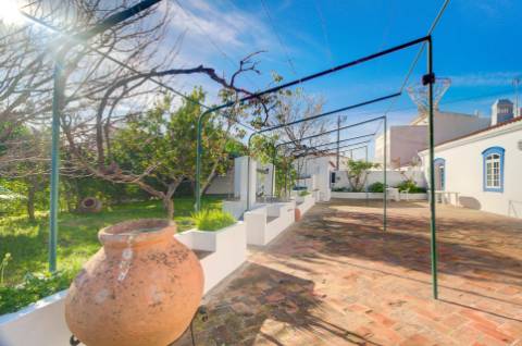 Exclusiva Quinta Tradicional Algarvia com Potencial de Desenvolvimento - Vila Nova de Cacela
