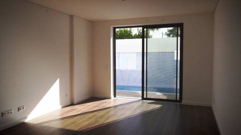 Fantásticas moradias em zona privilegiada da Fuzeta com vista mar!