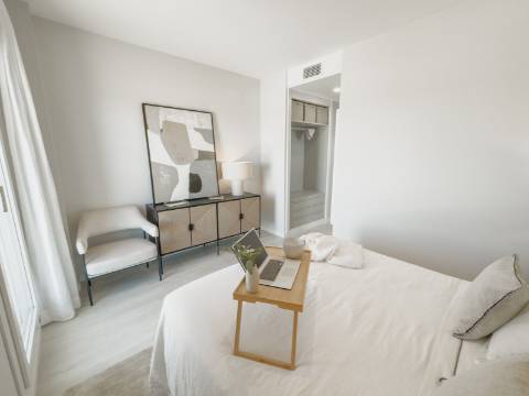 Apartamento T2 com Terraço e Piscina Comum em Isla de Canela