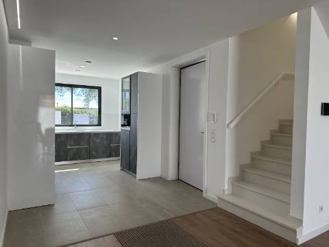 Fantásticas moradias em zona privilegiada da Fuzeta com vista mar!