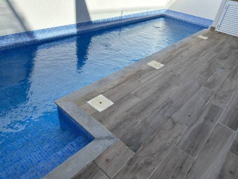 Fantásticas moradias em zona privilegiada da Fuzeta com vista mar!