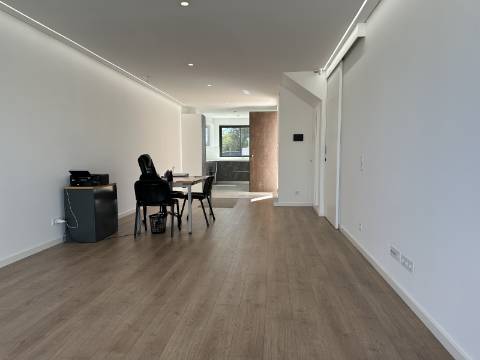 Fantásticas moradias em zona privilegiada da Fuzeta com vista mar!