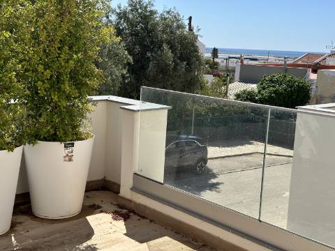 Fantásticas moradias em zona privilegiada da Fuzeta com vista mar!