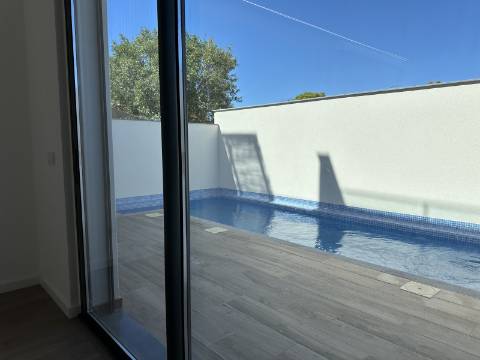 Fantásticas moradias em zona privilegiada da Fuzeta com vista mar!