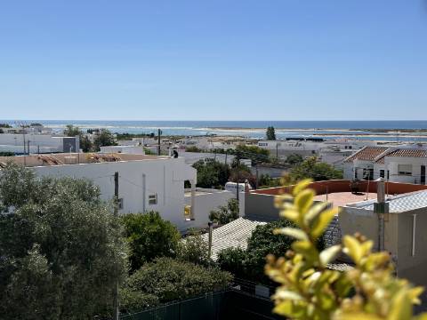 Fantásticas moradias em zona privilegiada da Fuzeta com vista mar!