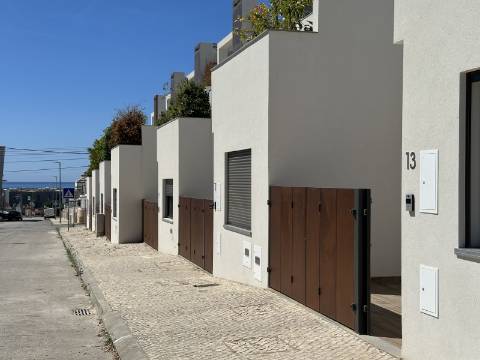 Fantásticas moradias em zona privilegiada da Fuzeta com vista mar!