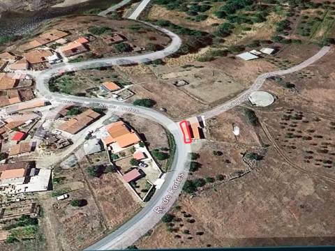 ARMAZEM JUNTO A ALDEIA DE FORTES EM CASTRO MARIM - ALGARVE