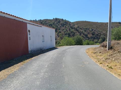ARMAZEM JUNTO A ALDEIA DE FORTES EM CASTRO MARIM - ALGARVE