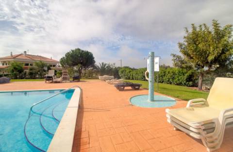 Apartamento T1+1 de Arrendamento - Setembro a Junho em Alvor