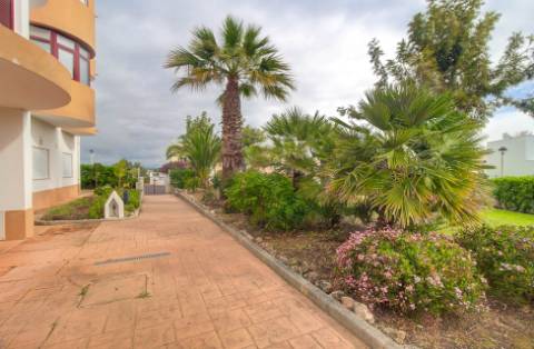 Apartamento T1+1 de Arrendamento - Setembro a Junho em Alvor