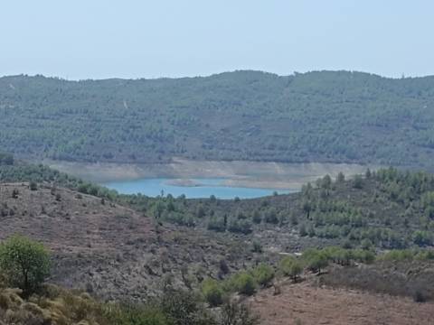TERRENO COM 57.320 M2 - COM VISTA LAGO - PRÓXIMO AO VALE DO PEREIRO EM ODELEITE - CASTRO MARIM - ALGARVE