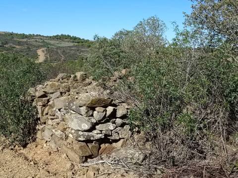 TERRENO COM 57.320 M2 - COM VISTA LAGO - PRÓXIMO AO VALE DO PEREIRO EM ODELEITE - CASTRO MARIM - ALGARVE