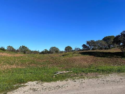 Terreno Rústico com 13.480m2 no Malhão - Castro Marim