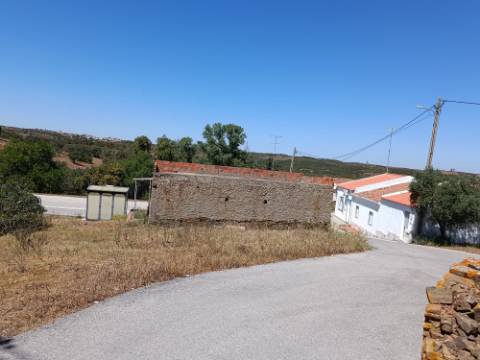MORADIA ISOLADA - COM TERRENO - NA SENTINELA EM CASTRO MARIM - ALGARVE