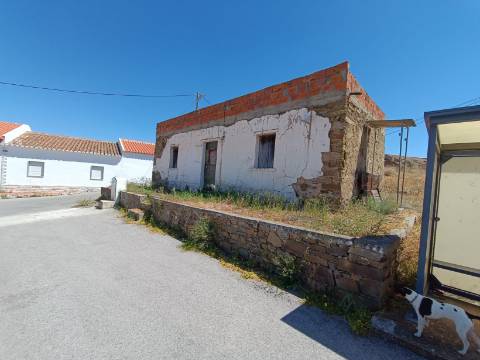 MORADIA ISOLADA - COM TERRENO - NA SENTINELA EM CASTRO MARIM - ALGARVE