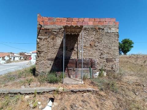 MORADIA ISOLADA - COM TERRENO - NA SENTINELA EM CASTRO MARIM - ALGARVE