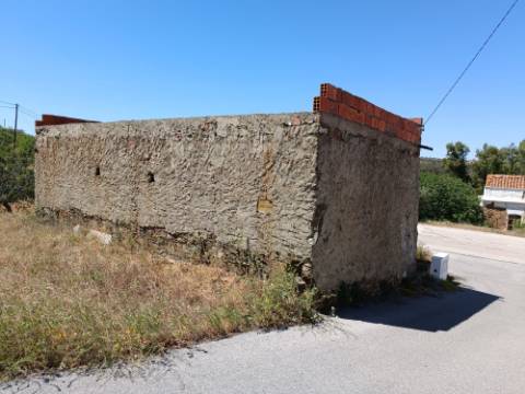 MORADIA ISOLADA - COM TERRENO - NA SENTINELA EM CASTRO MARIM - ALGARVE