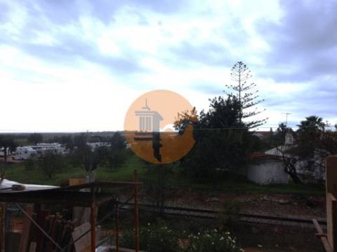 Nova moradia T4 com terraço com jacuzzi em Tavira