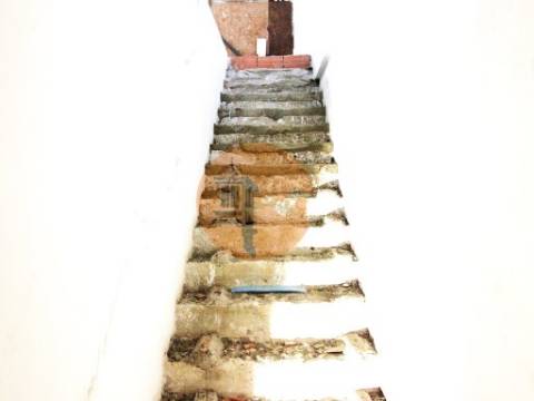 Nova moradia T4 com terraço com jacuzzi em Tavira