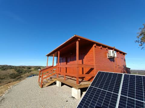 TERRENO COM 12.720 M2 - VISTA MAR - COM ARVORES - REGA - BOMBA E PAINEIS SOLARES - CAMPEIROS - CASTRO MARIM - ALGARVE