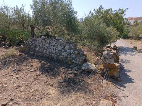 TERRENO COM 440 M2 JUNTO A ALDEIA DA CASA BRANCA EM BALURCOS - ALCOUTIM