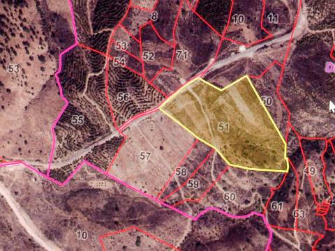 TERRENO COM 34.700 M2 - POSSIBILIDADES DE CONSTRUIR UM ARMAZEM - PRÓXIMO A CHOÇA QUEIMADA EM CASTRO MARIM - ALGARVE