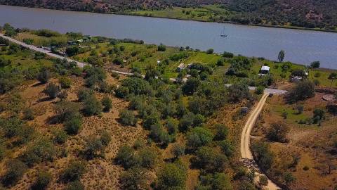 TERRENO RUSTICO COM 5.520 M2 - VISTA RIO GUADIANA - FOZ DE ODELEITE - CASTRO MARIM - ALGARVE