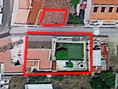 MORADIA T4 - COM TERRAÇO - COM JARDIM E POÇO - NO CENTRO DO AZINHAL EM CASTRO MARIM - ALGARVE