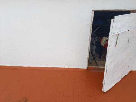 MORADIA T4 - COM TERRAÇO - COM JARDIM E POÇO - NO CENTRO DO AZINHAL EM CASTRO MARIM - ALGARVE