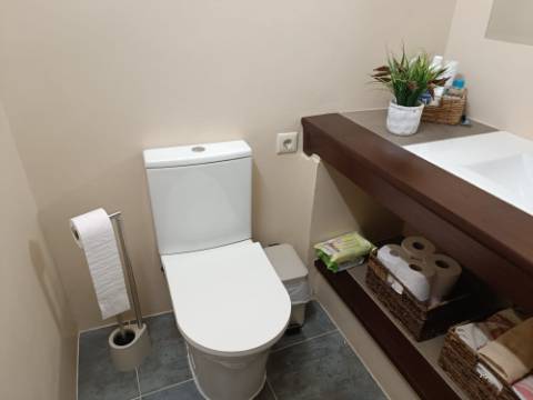 MORADIA T4 - COM TERRAÇO - COM JARDIM E POÇO - NO CENTRO DO AZINHAL EM CASTRO MARIM - ALGARVE