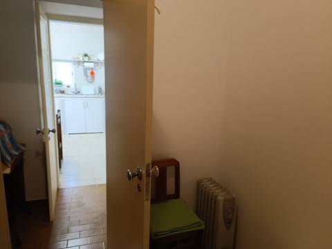 MORADIA T4 - COM TERRAÇO - COM JARDIM E POÇO - NO CENTRO DO AZINHAL EM CASTRO MARIM - ALGARVE