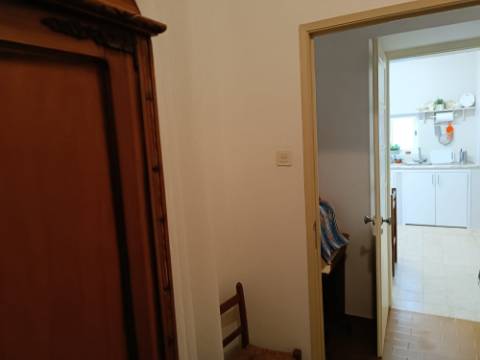 MORADIA T4 - COM TERRAÇO - COM JARDIM E POÇO - NO CENTRO DO AZINHAL EM CASTRO MARIM - ALGARVE