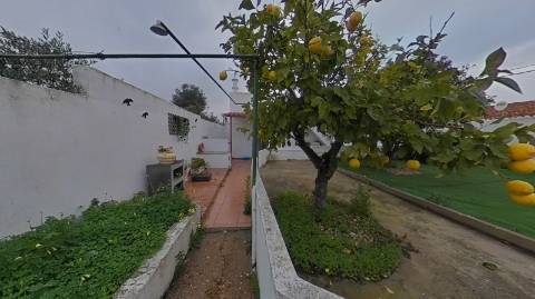 MORADIA T4 - COM TERRAÇO - COM JARDIM E POÇO - NO CENTRO DO AZINHAL EM CASTRO MARIM - ALGARVE