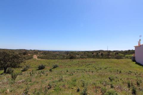 Terreno Misto com ruína zona da Conceição de Tavira,
