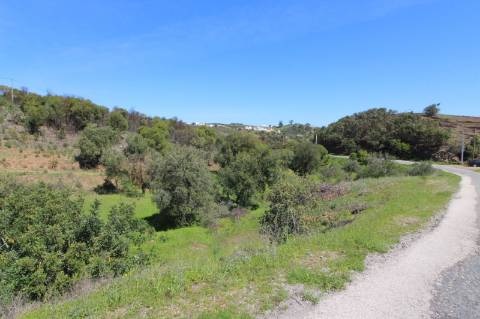 Terreno Misto com ruína zona da Conceição de Tavira,
