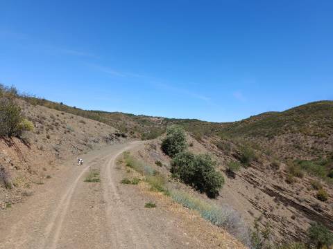 TERRENO COM 12.800 M2 - PRÓXIMO A CORTE DO GAGO EM CASTRO MARIM - ALGARVE