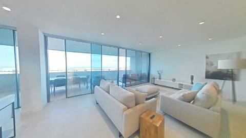 Apartamento Duplex 3 quartos vista mar num condomínio dotado de beleza única!