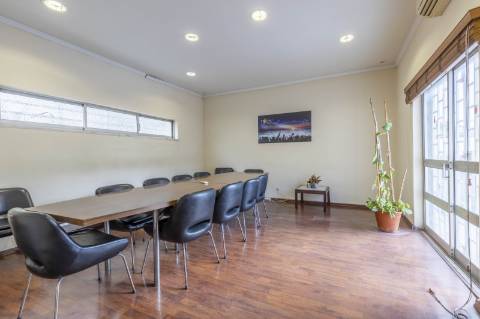 Moradia T5+5+2 no Areeiro (Avenida Almirante Gago Coutinho)