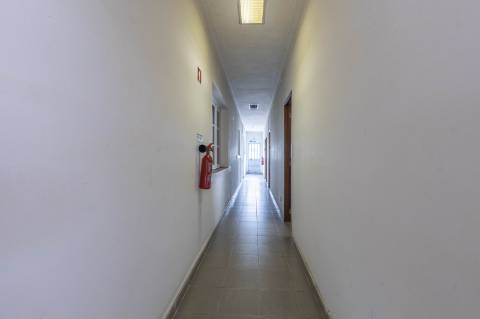 Moradia T5+5+2 no Areeiro (Avenida Almirante Gago Coutinho)