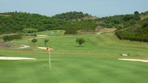 (GOLDEN VISA) Moradia de tipologia V3 de sonho num aldeamento no Campo de Golf de Castro Marim