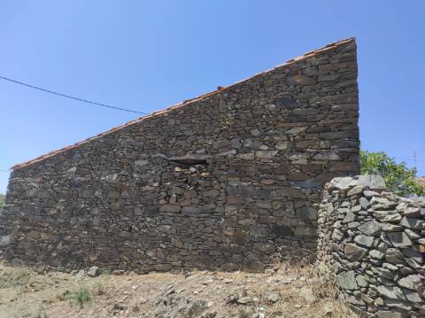 CASA EM PEDRA - COM QUINTAL - ALDEIA CERRO DA VINHA - ALCOUTIM - ALGARVE