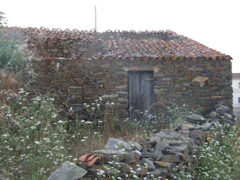 CASA EM PEDRA - COM QUINTAL - ALDEIA CERRO DA VINHA - ALCOUTIM - ALGARVE