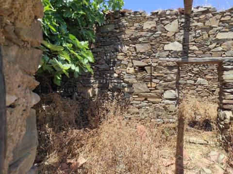 CASA EM PEDRA - COM QUINTAL - ALDEIA CERRO DA VINHA - ALCOUTIM - ALGARVE