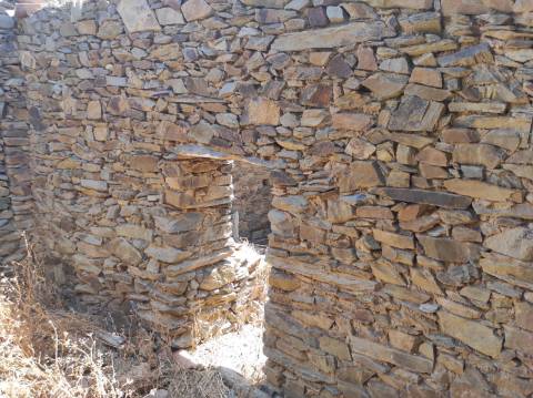 CASA EM PEDRA - COM QUINTAL - ALDEIA CERRO DA VINHA - ALCOUTIM - ALGARVE